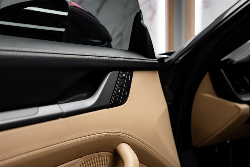 2022 Porsche 911 Carrera 4S - Photo 31 - Scottsdale, AZ 85258
