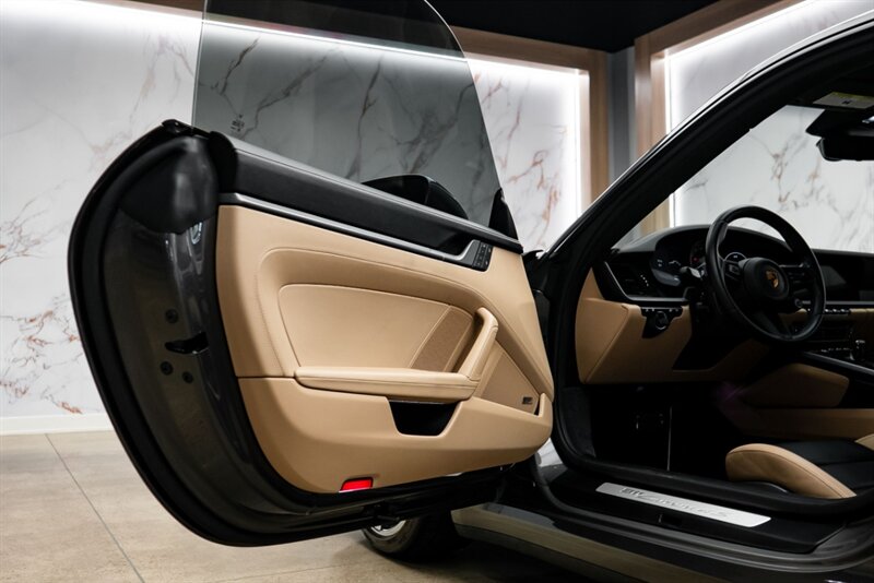 2022 Porsche 911 Carrera 4S - Photo 30 - Scottsdale, AZ 85258