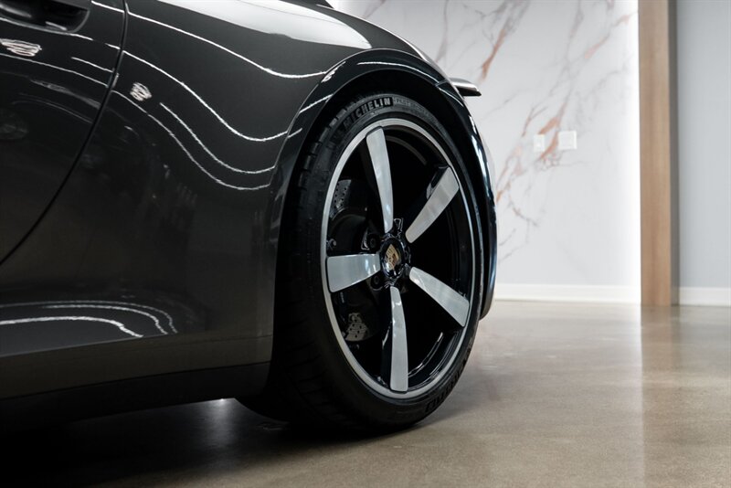 2022 Porsche 911 Carrera 4S - Photo 22 - Scottsdale, AZ 85258