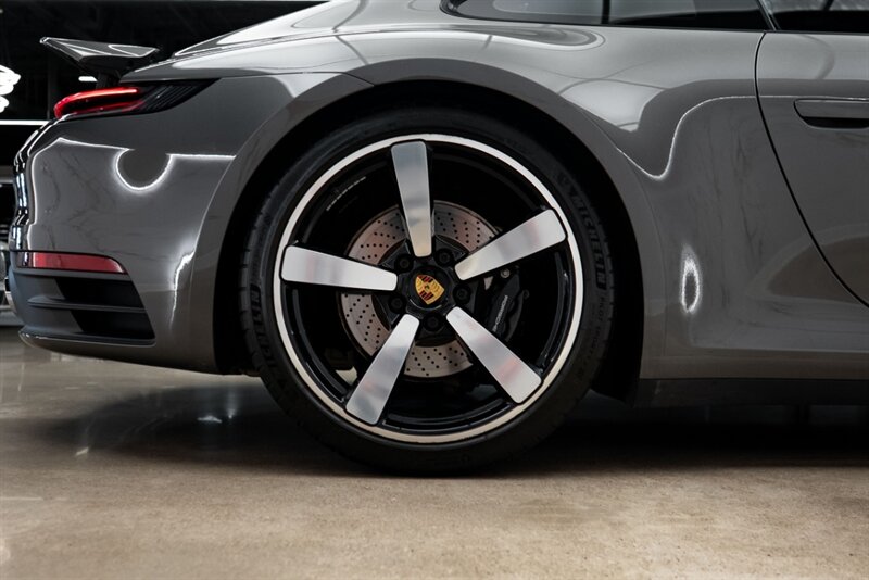 2022 Porsche 911 Carrera 4S - Photo 9 - Scottsdale, AZ 85258