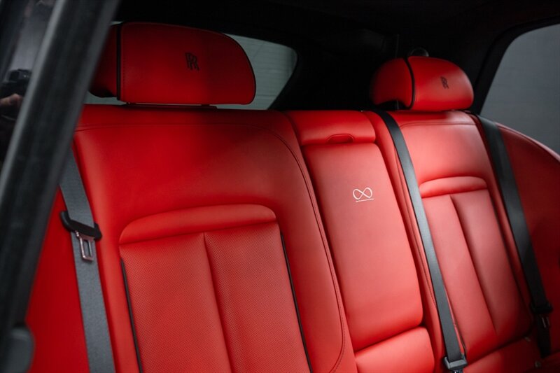 2021 Rolls-Royce Black Badge Cullinan   - Photo 53 - Huntington Beach, CA 92649