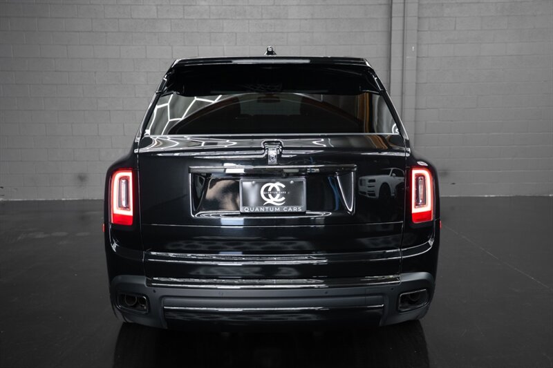 2021 Rolls-Royce Black Badge Cullinan   - Photo 68 - Huntington Beach, CA 92649