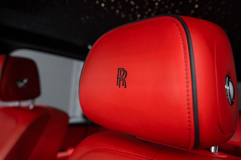 2021 Rolls-Royce Black Badge Cullinan   - Photo 10 - Huntington Beach, CA 92649