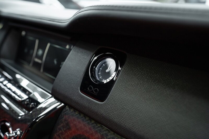 2021 Rolls-Royce Black Badge Cullinan   - Photo 46 - Huntington Beach, CA 92649