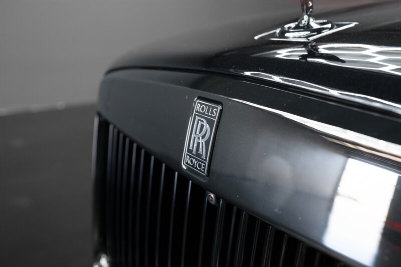 2021 Rolls-Royce Black Badge Cullinan   - Photo 50 - Huntington Beach, CA 92649