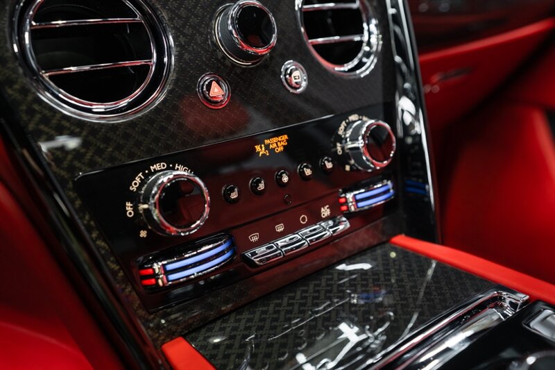 2021 Rolls-Royce Black Badge Cullinan   - Photo 20 - Huntington Beach, CA 92649