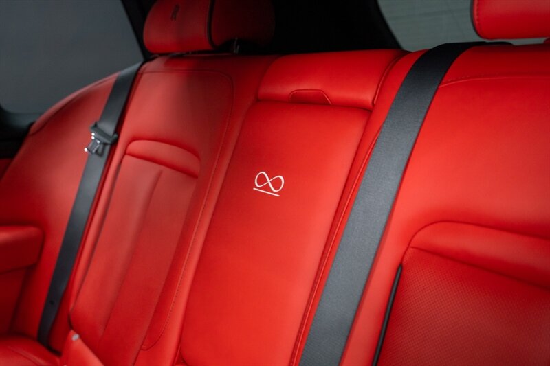 2021 Rolls-Royce Black Badge Cullinan   - Photo 62 - Huntington Beach, CA 92649