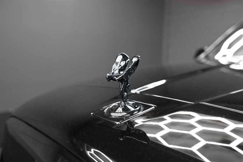 2021 Rolls-Royce Black Badge Cullinan   - Photo 61 - Huntington Beach, CA 92649