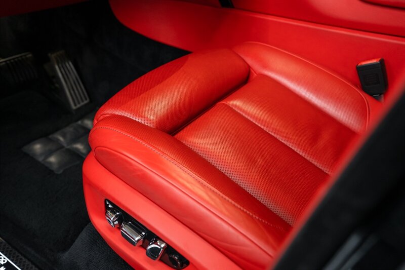 2021 Rolls-Royce Black Badge Cullinan   - Photo 16 - Huntington Beach, CA 92649