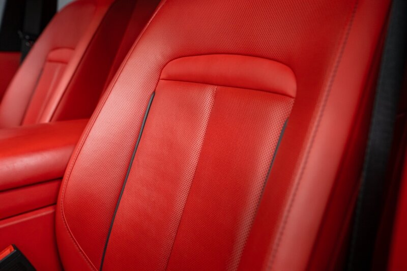 2021 Rolls-Royce Black Badge Cullinan   - Photo 34 - Huntington Beach, CA 92649