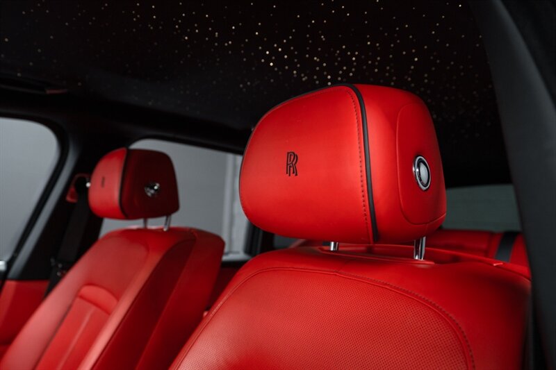 2021 Rolls-Royce Black Badge Cullinan   - Photo 17 - Huntington Beach, CA 92649