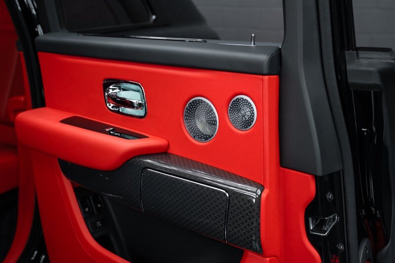 2021 Rolls-Royce Black Badge Cullinan   - Photo 56 - Huntington Beach, CA 92649