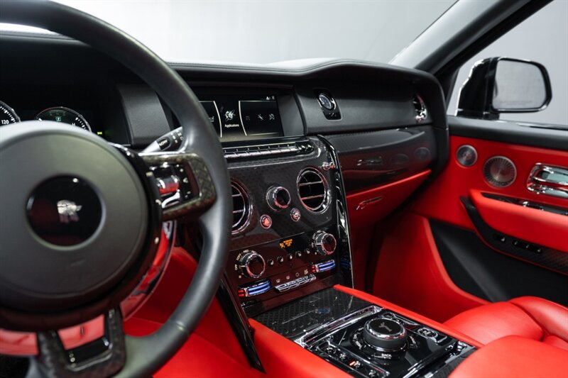 2021 Rolls-Royce Black Badge Cullinan   - Photo 77 - Huntington Beach, CA 92649