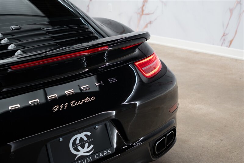 2015 Porsche 911 Turbo - Photo 11 - Huntington Beach, CA 92649