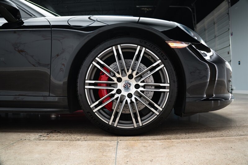 2015 Porsche 911 Turbo - Photo 7 - Huntington Beach, CA 92649
