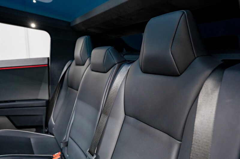 2024 Tesla Cybertruck Cyberbeast - Photo 31 - Huntington Beach, CA 92649