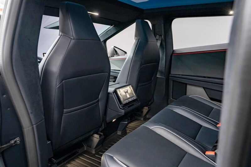 2024 Tesla Cybertruck Cyberbeast - Photo 33 - Huntington Beach, CA 92649