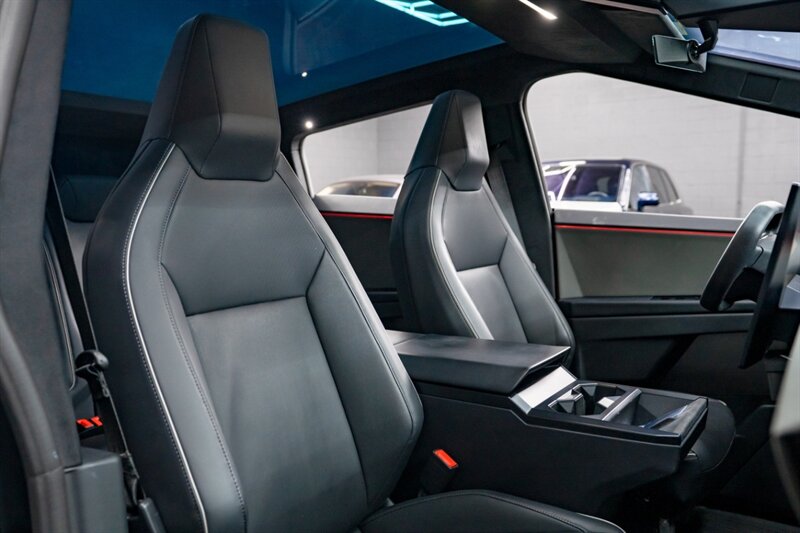2024 Tesla Cybertruck Cyberbeast - Photo 27 - Huntington Beach, CA 92649