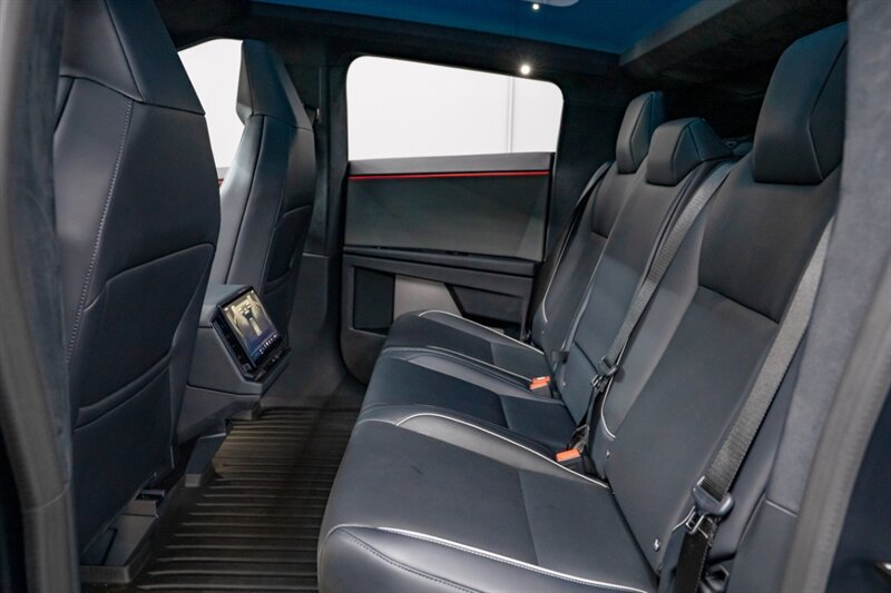 2024 Tesla Cybertruck Cyberbeast - Photo 34 - Huntington Beach, CA 92649