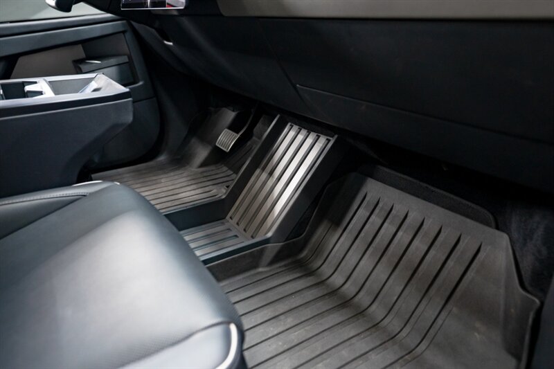 2024 Tesla Cybertruck Cyberbeast - Photo 20 - Huntington Beach, CA 92649
