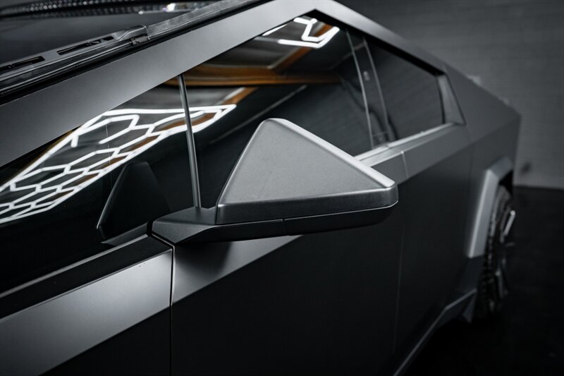 2024 Tesla Cybertruck Cyberbeast - Photo 49 - Huntington Beach, CA 92649