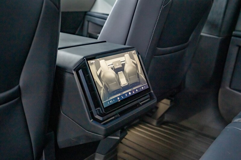 2024 Tesla Cybertruck Cyberbeast - Photo 32 - Huntington Beach, CA 92649