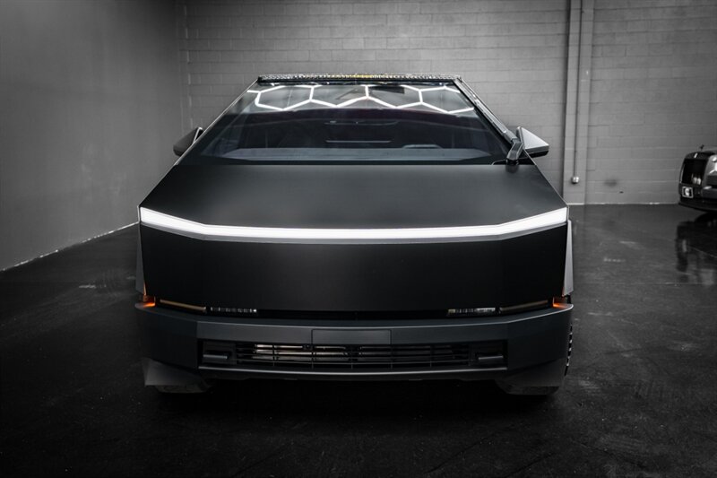 2024 Tesla Cybertruck Cyberbeast - Photo 61 - Huntington Beach, CA 92649