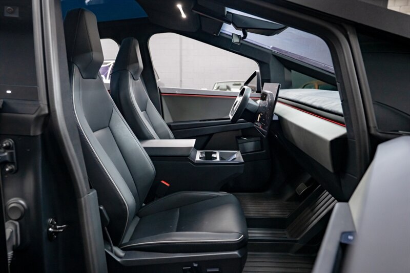 2024 Tesla Cybertruck Cyberbeast - Photo 28 - Huntington Beach, CA 92649