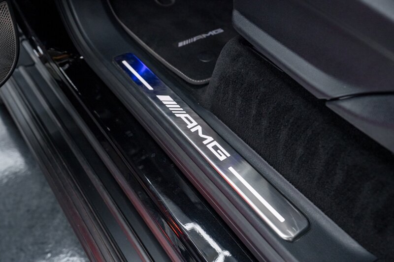 2025 Mercedes-Benz AMG G 63 - Photo 23 - Huntington Beach, CA 92649