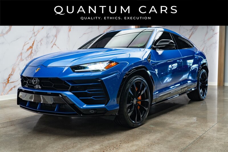 2020 Lamborghini Urus  