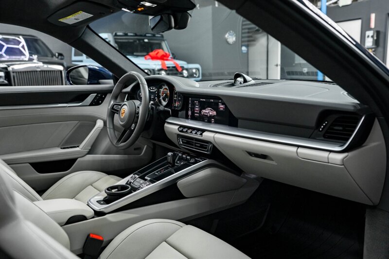 2021 Porsche 911 Turbo S - Photo 35 - Huntington Beach, CA 92649