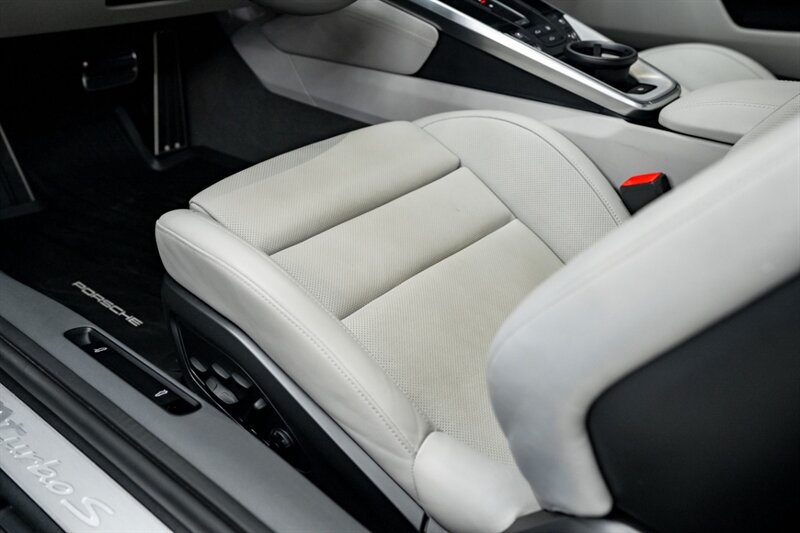 2021 Porsche 911 Turbo S - Photo 22 - Huntington Beach, CA 92649
