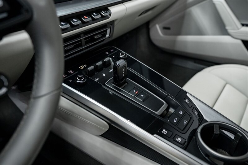 2021 Porsche 911 Turbo S - Photo 29 - Huntington Beach, CA 92649