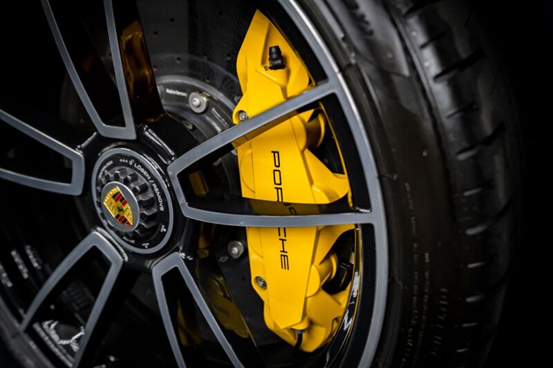 2021 Porsche 911 Turbo S - Photo 13 - Huntington Beach, CA 92649