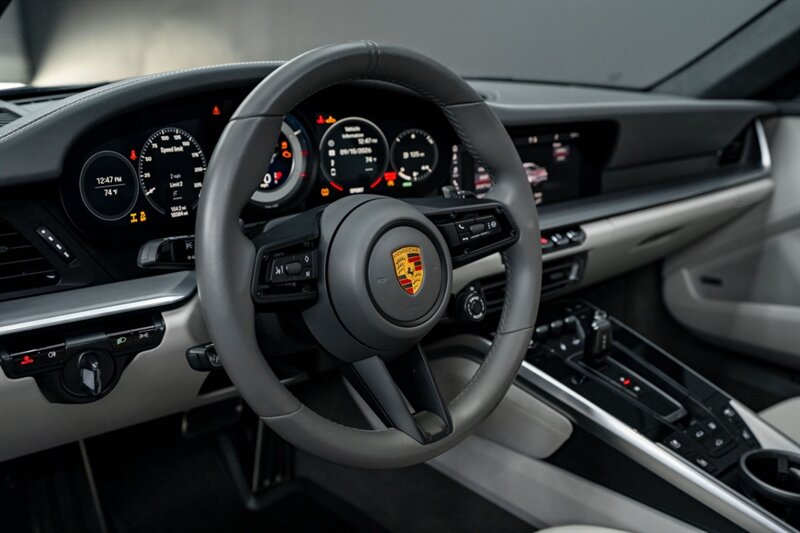 2021 Porsche 911 Turbo S - Photo 23 - Huntington Beach, CA 92649