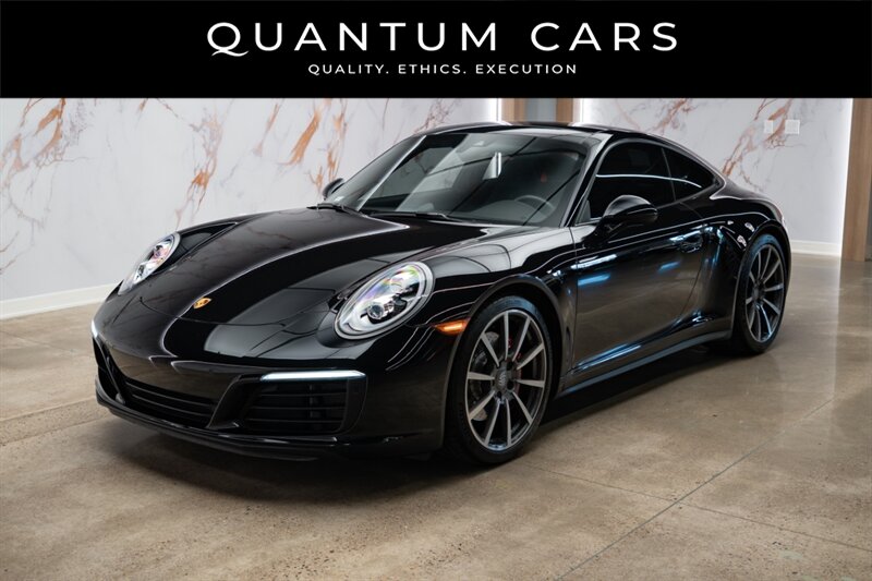 2019 Porsche 911 Carrera 4S  