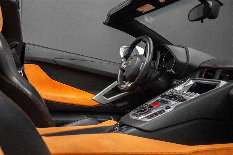 2014 Lamborghini Aventador LP 700-4 - Photo 51 - Huntington Beach, CA 92649