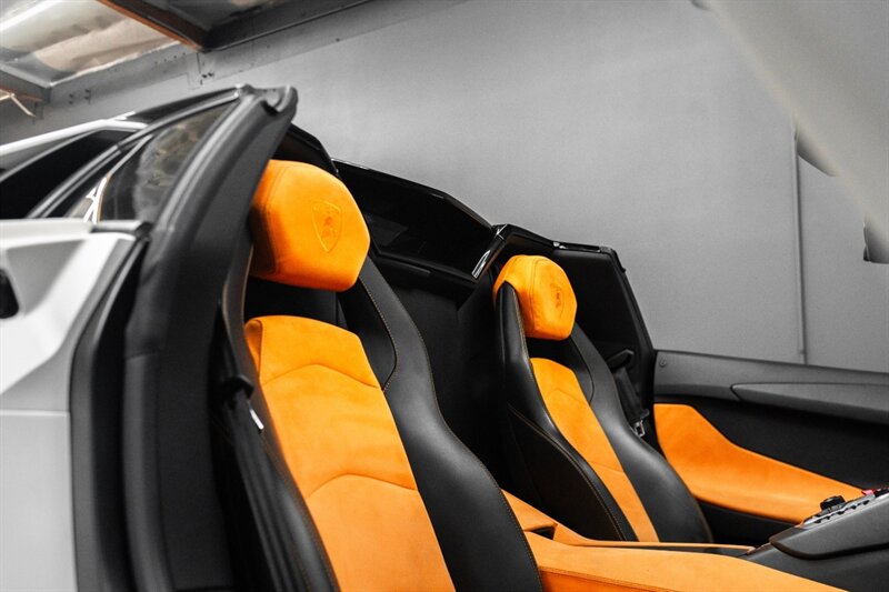 2014 Lamborghini Aventador LP 700-4 - Photo 52 - Huntington Beach, CA 92649