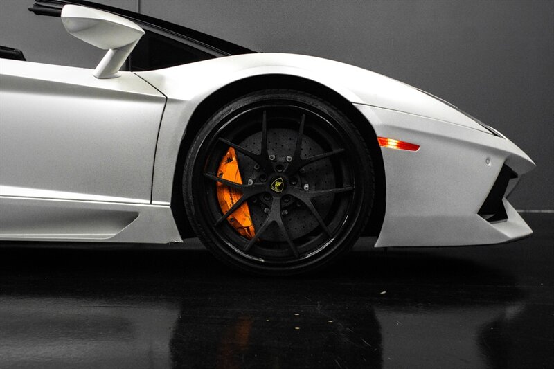2014 Lamborghini Aventador LP 700-4 - Photo 19 - Huntington Beach, CA 92649