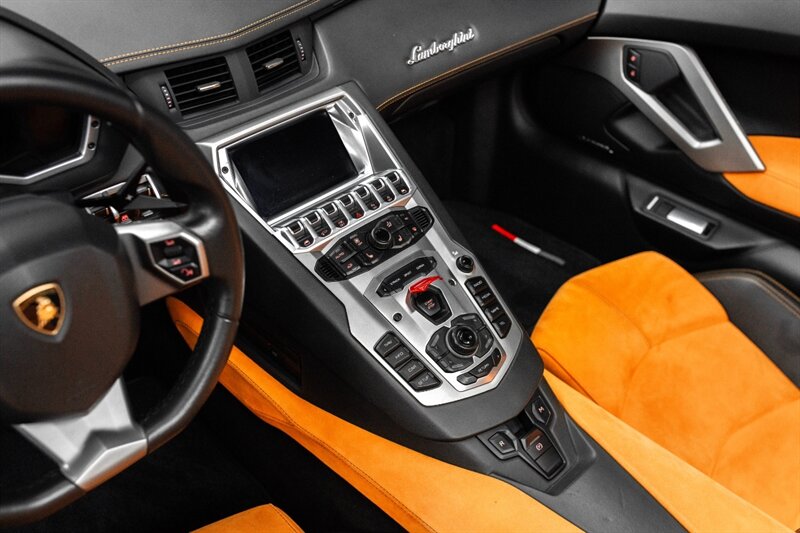 2014 Lamborghini Aventador LP 700-4 - Photo 48 - Huntington Beach, CA 92649