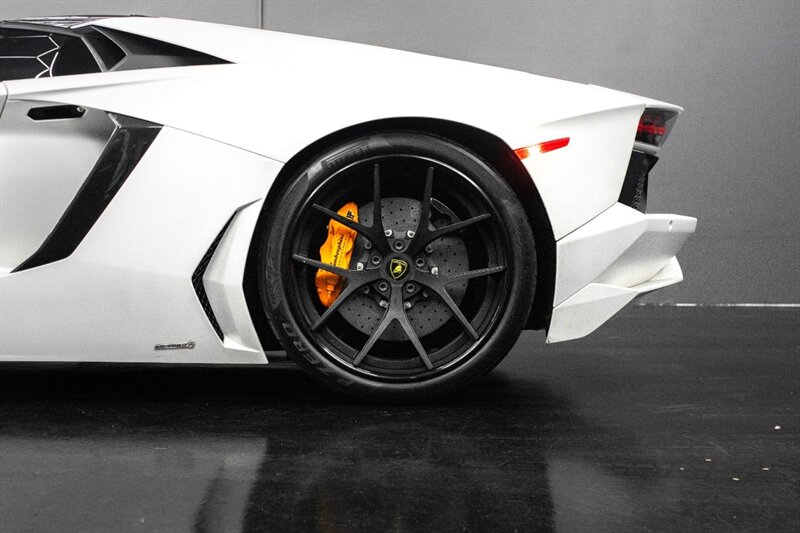 2014 Lamborghini Aventador LP 700-4 - Photo 20 - Huntington Beach, CA 92649