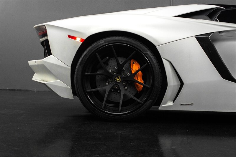 2014 Lamborghini Aventador LP 700-4 - Photo 23 - Huntington Beach, CA 92649