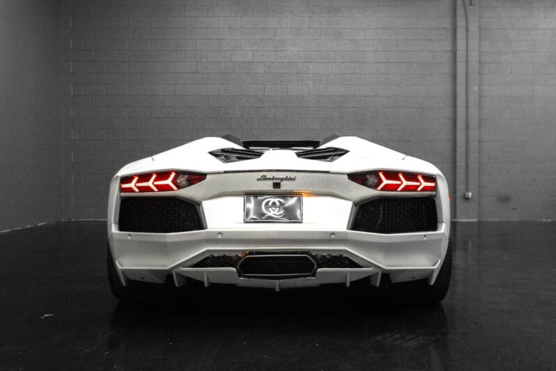 2014 Lamborghini Aventador LP 700-4 - Photo 25 - Huntington Beach, CA 92649