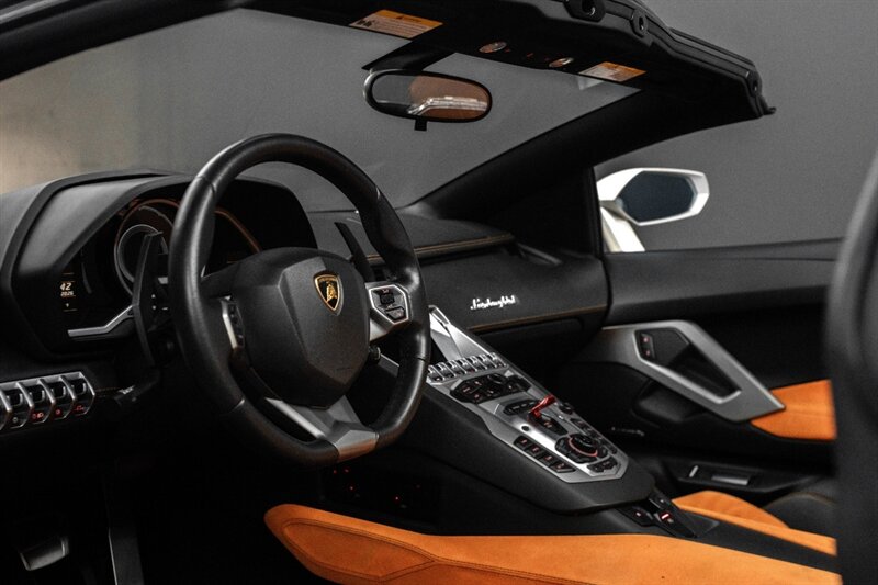 2014 Lamborghini Aventador LP 700-4 - Photo 35 - Huntington Beach, CA 92649