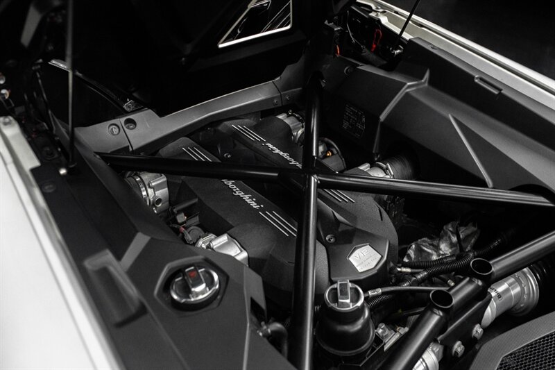 2014 Lamborghini Aventador LP 700-4 - Photo 53 - Huntington Beach, CA 92649