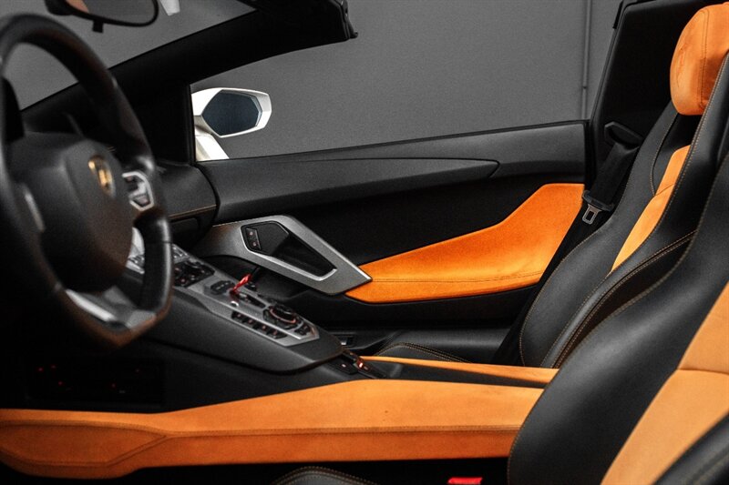 2014 Lamborghini Aventador LP 700-4 - Photo 36 - Huntington Beach, CA 92649