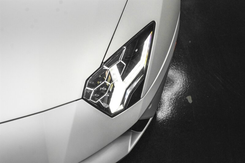 2014 Lamborghini Aventador LP 700-4 - Photo 34 - Huntington Beach, CA 92649