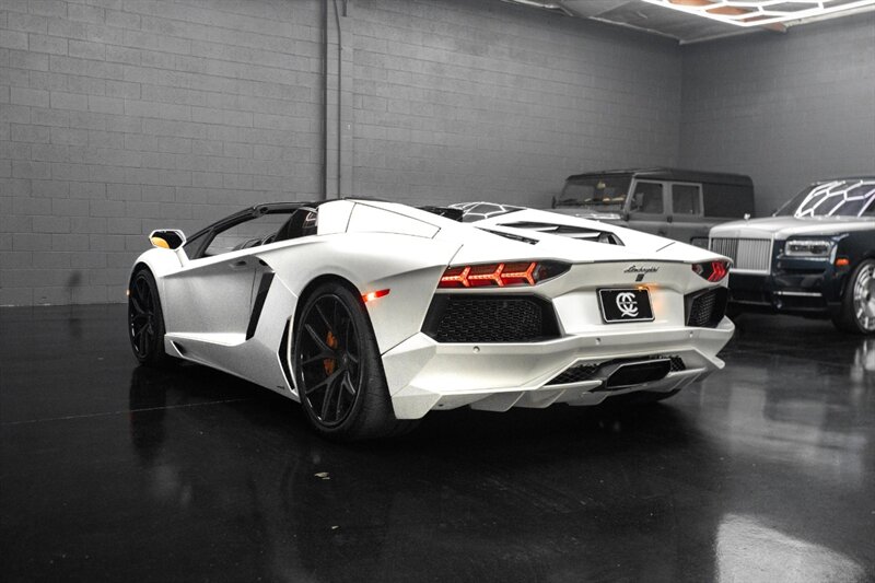 2014 Lamborghini Aventador LP 700-4 - Photo 30 - Huntington Beach, CA 92649