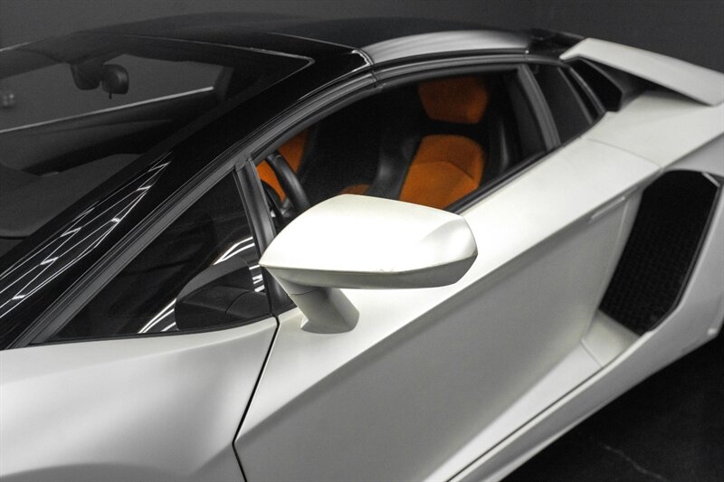 2014 Lamborghini Aventador LP 700-4 - Photo 13 - Huntington Beach, CA 92649