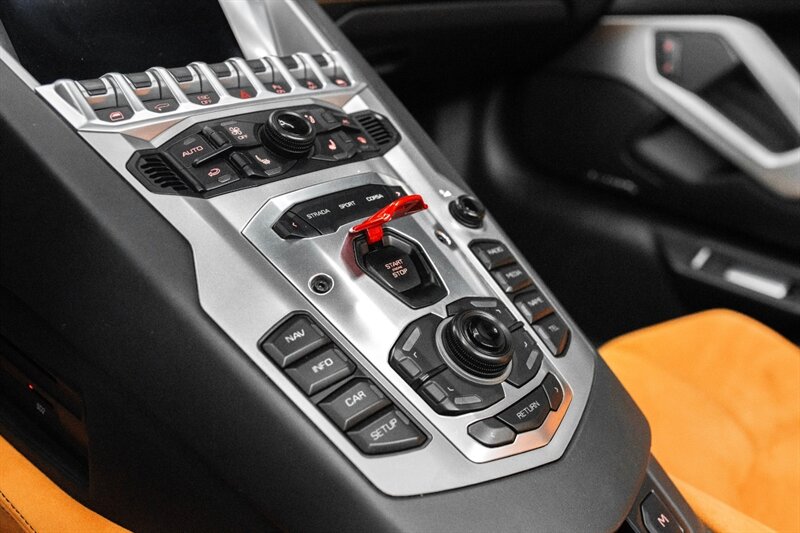 2014 Lamborghini Aventador LP 700-4 - Photo 43 - Huntington Beach, CA 92649